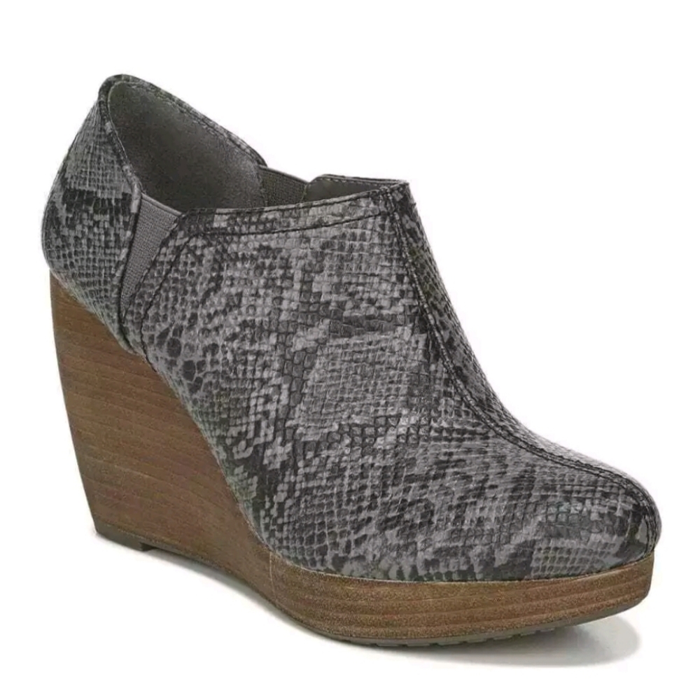 DR scholl's Harlow Snakeskin Wedge Ankle 9 Boot